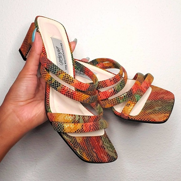 Lord & Taylor Shoes - Lord & Taylor Faux Snakeskin Sandals, sz 7